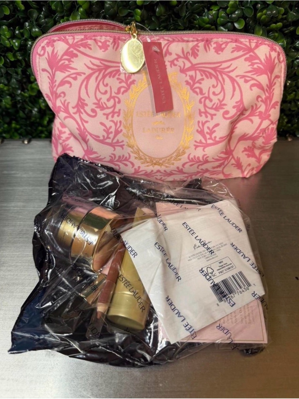 Estée Lauder Laduree Set-new-sealed- - Picture 7 of 7